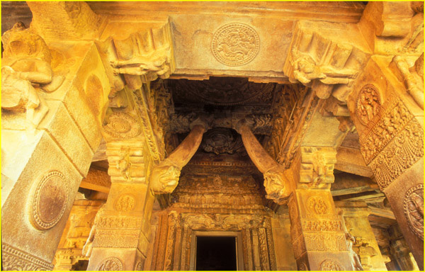 33-Aihole gate