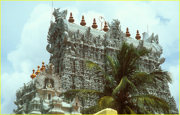026b Suchindram gopura 2