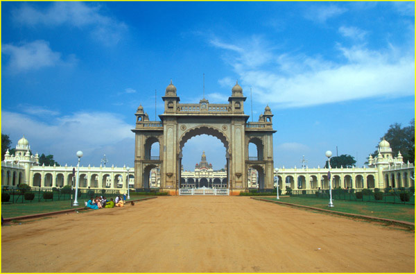 038b Mysore gate2