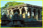 042b Halebid Nandi
