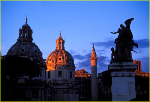03 Churches Santa Maria di Loreto, and Santissimo Nome di Maria, Trajan's Column and fragment of Victor Emmanuel Monument
